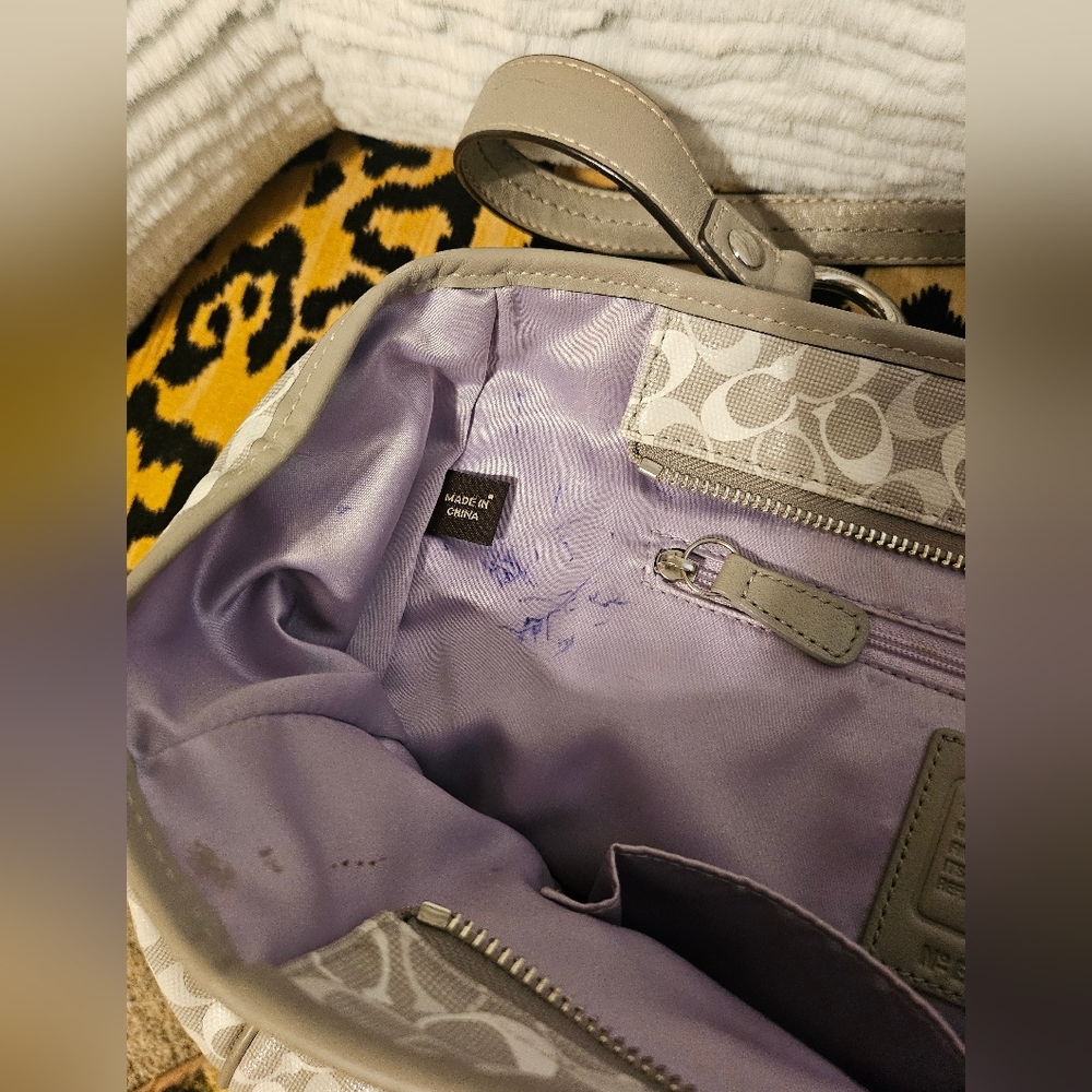 Coach Handbag - Picture 6 of 7